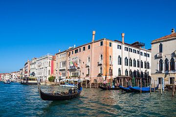 Gezicht op het Canal Grande in Venetië, Italië