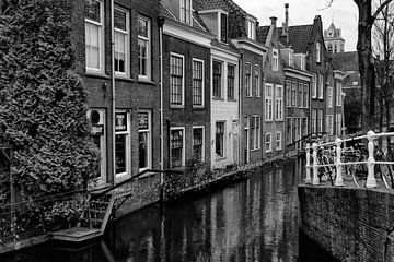 Herenhuizen aan de Voldersgracht in Delft, Nederland