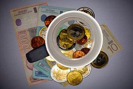 Financial : Mixed currency