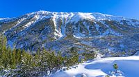 Schneebedeckte Berge im Pirin-Nationalpark, Bulgarien von Jessica Lokker Miniaturansicht