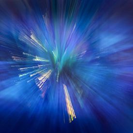 Zoom-in light by Enrico Veneziano