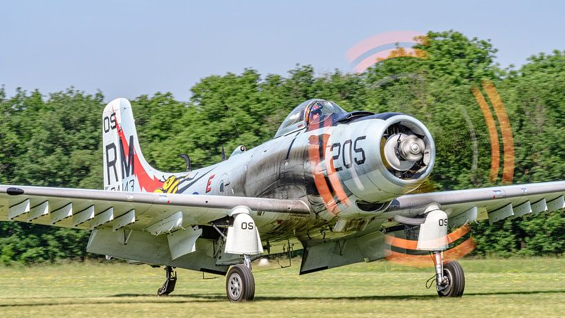 Douglas A-1D Skyraider (AD-4N). von Jaap van den Berg