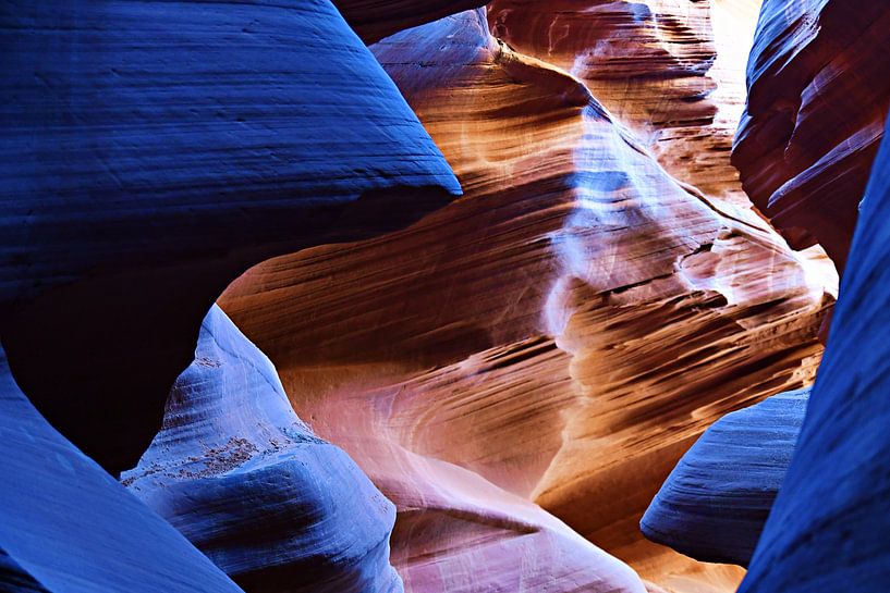 Antelope Canyon 1553 van Rob Walburg
