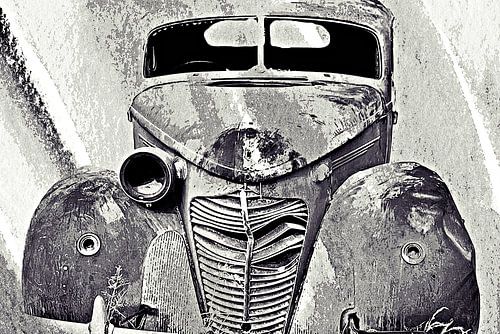 ein amerikanisches Oldtimer Wrack mixed media