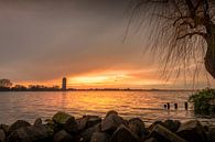 zonsondergang boven het meer van Johan Honders thumbnail