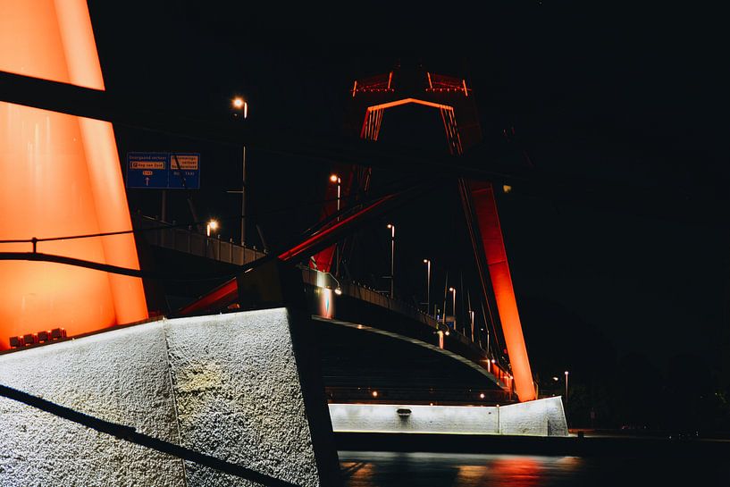 Willemsbrug at night 2. von Bart Mulder