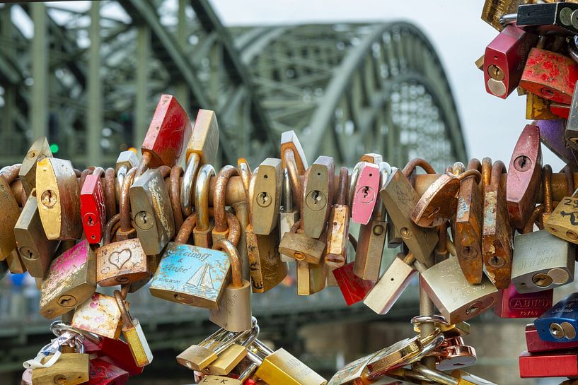 Liebeschlösser und Hohenzollernbrücke von Walter G. Allgöwer