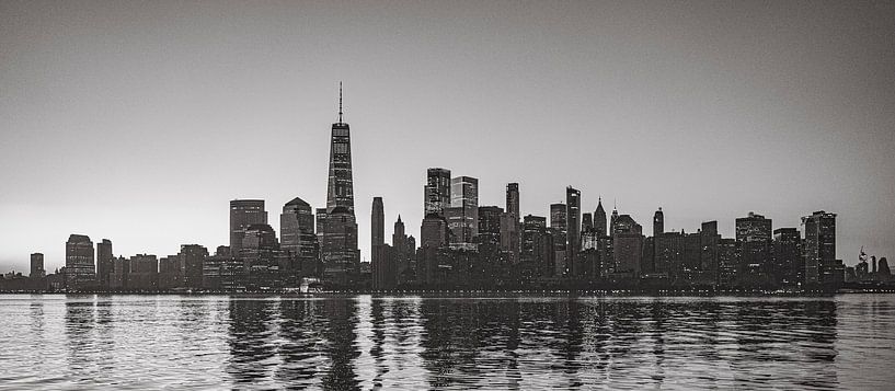 New York City skyline at sunrise, USA by Patrick Groß