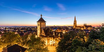 Freiburg im Breisgau mit dem Münster am Abend von Werner Dieterich