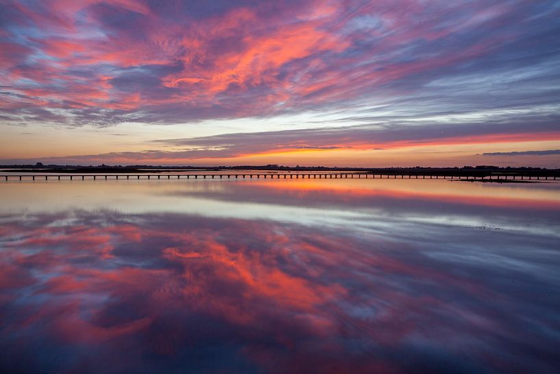 Reflet de Roegwold dans l'eau par Rene de Werker