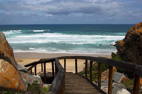 Strand aan de kust van Zuid-Afrika