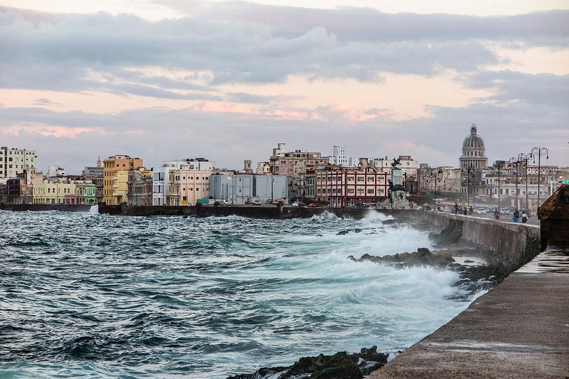 Havana by Eric van Nieuwland