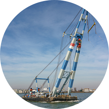 De Matador onderweg in de haven van Rotterdam.