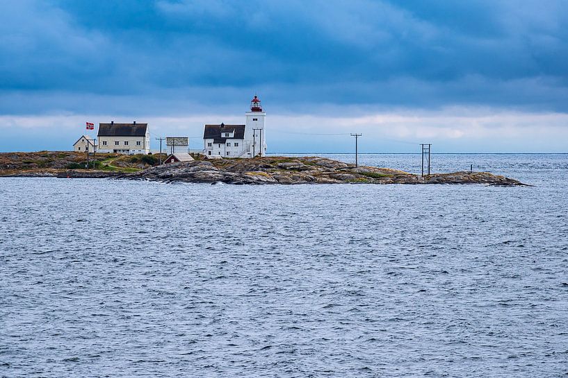 De vuurtoren van Hamborsund Fyr in Noorwegen van Rico Ködder