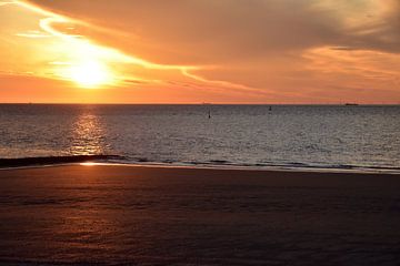 Schöner Sonnenuntergang an der Nordsee von Philipp Klassen