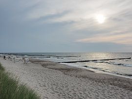 Avond op het strand van Ahrenshoop van Katrin May