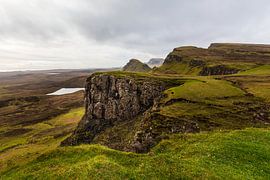 Scotland: Beautiful view Quiraing - Isle-of-Skye van Orange Frame - Remco Bosshard