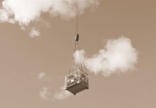 Hijskraan haak met vracht in sepia