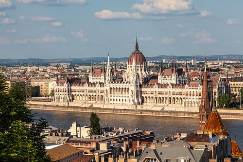 BUDAPEST 07 by Tom Uhlenberg