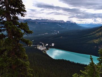 Panorama van Lake Louise van Timon Schneider