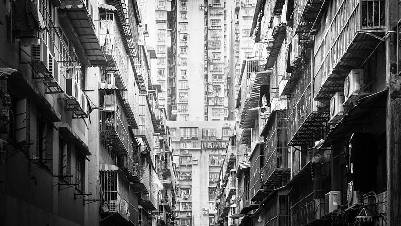 Blade Runner City II by Govart (Govert van der Heijden)