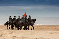 Cavalerie paarden op strand van Monique Hassink thumbnail