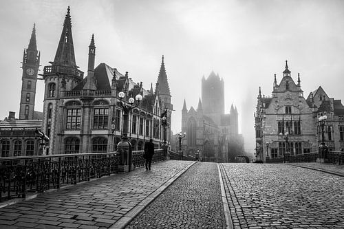 Un homme sur le pont