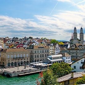 Limmatkai in Zürich van Leopold Brix