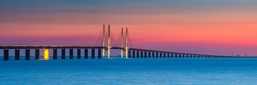 Panorama und Sonnenuntergang an der Öresundbrücke, Malmö, Schweden von Henk Meijer Photography