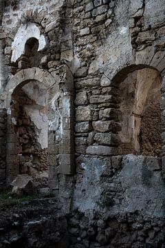 Ruin in Israel van Robert Beekelaar