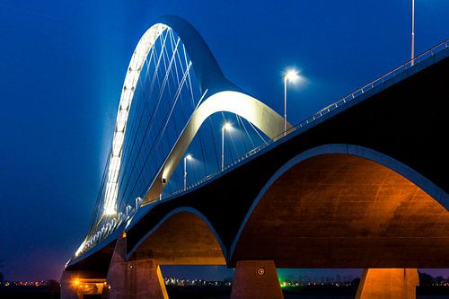 De Oversteek, avond 1