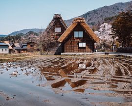 Ferienhäuser in Shirakawa-go, Japan von Expeditie Aardbol