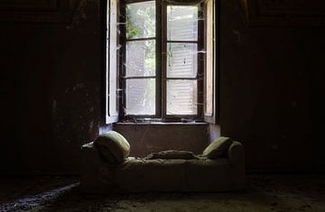 Licht auf dem Sofa. von Roman Robroek