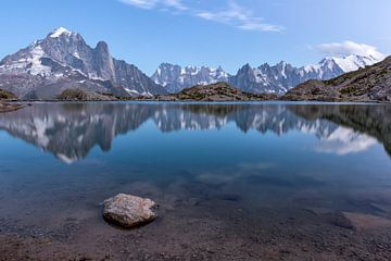 Reflecties Mont Blanc massief bij Lac Blanc van Jeroen van Rooijen