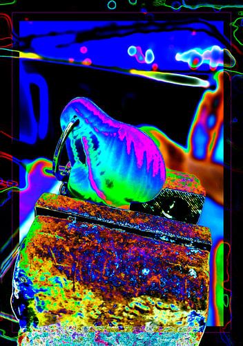 Let niet op de Piercing, gewoon recht vooruit kijken.