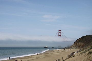 Die Golden Gate Bridge im Nebel van Christiane Schulze
