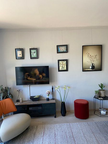 Klantfoto: Blauwe vaas met besjes (gezien bij vtwonen) van Karin Bazuin, op canvas