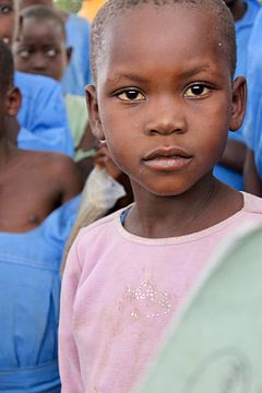Ugandees meisje op school, Uganda, Afrika