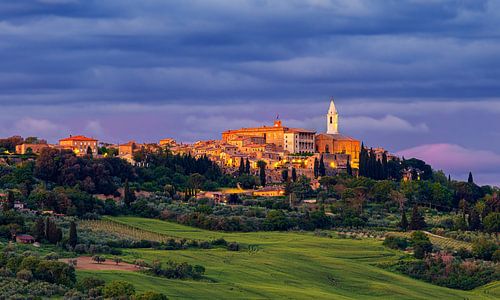 Avondblik op Pienza, Italië