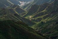 Tussen de rimpels van de aarde wonen van Loris Photography thumbnail