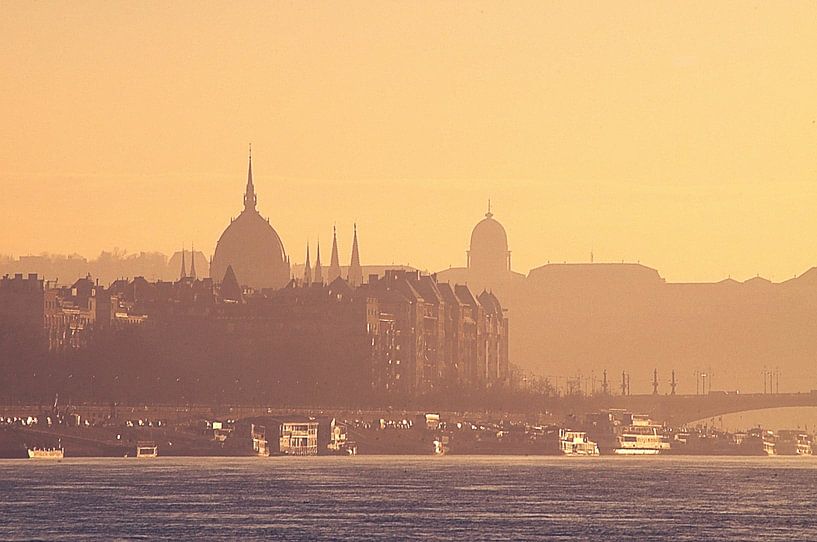 Budapest by Hello Pompoyo