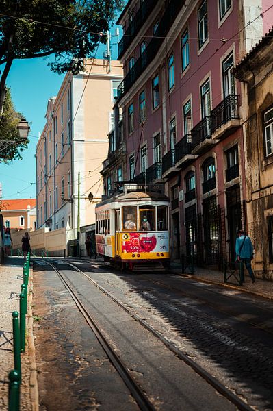 Lisbon by Hello Pompoyo