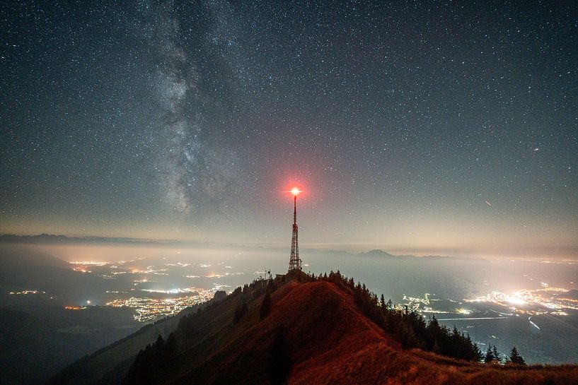 Milchstraße und Sternenhimmel über dem Oberallgäu und dem Grünten von Leo Schindzielorz