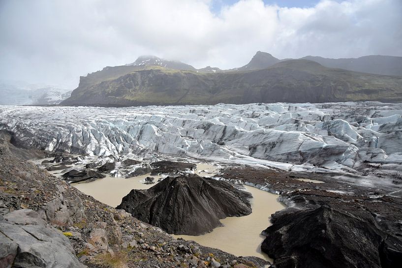 Gletsjerlandschap Svinafellsjokull, IJsland van Jutta Klassen