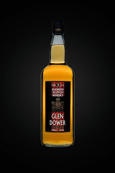 Glen Dower - Whisky Bottle von Ramon van Bedaf