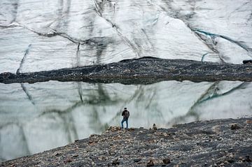 Pastoruri Glacier by Richard Wareham