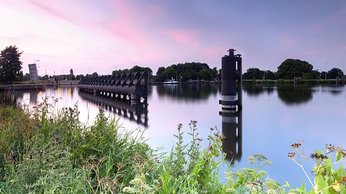 Towards the New Oostersluis Groningen during sunset