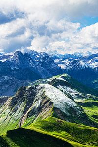 Blick vom Nebelhorn bei Obersdorf auf die Alpen