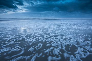 Turbulent sea by Jarno van Bussel