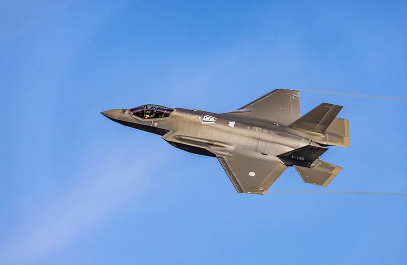 F-35 Lightning II, Joint Strike Fighter by Gert Hilbink